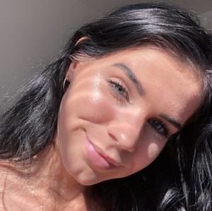 Meet your Posher, Hailey